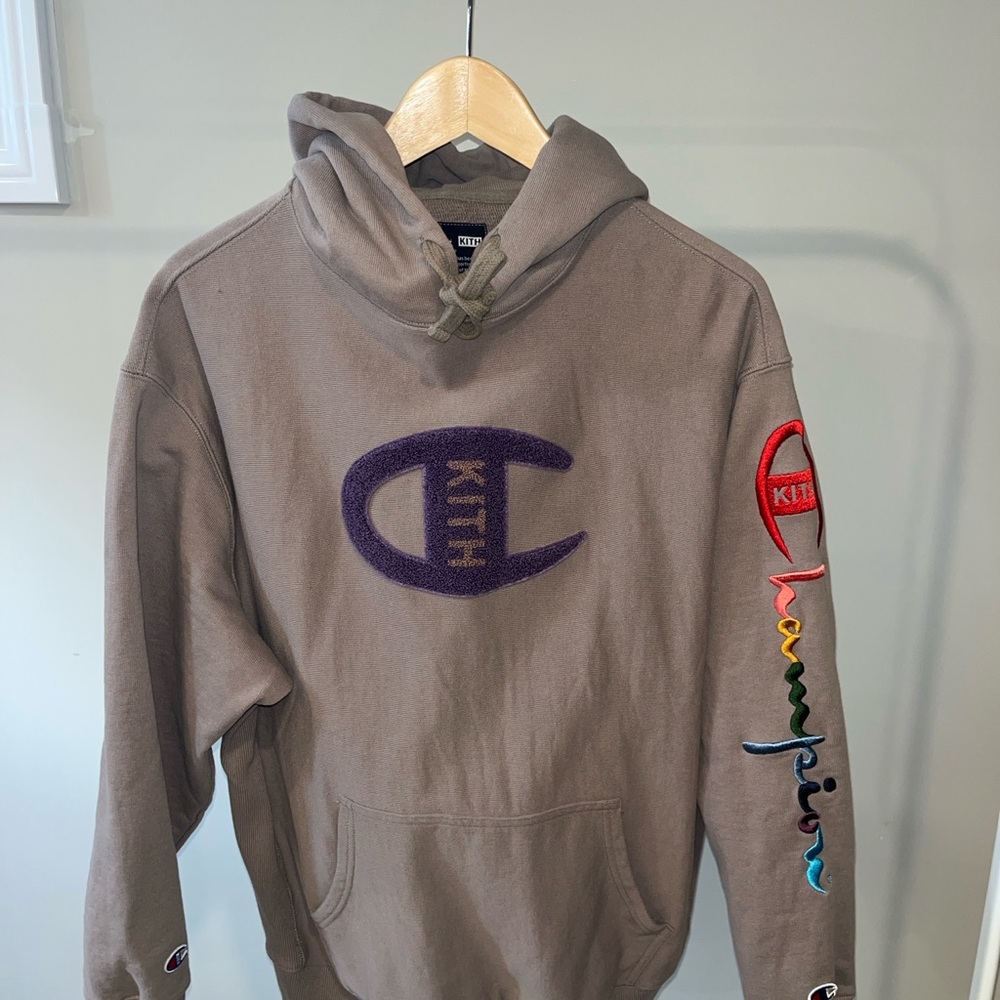 Kith x Champion Logo Hoodie - Cinder